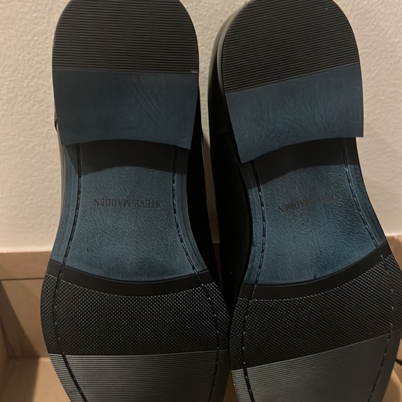 Men’s dress shoes standard width - Picture 4 of 5